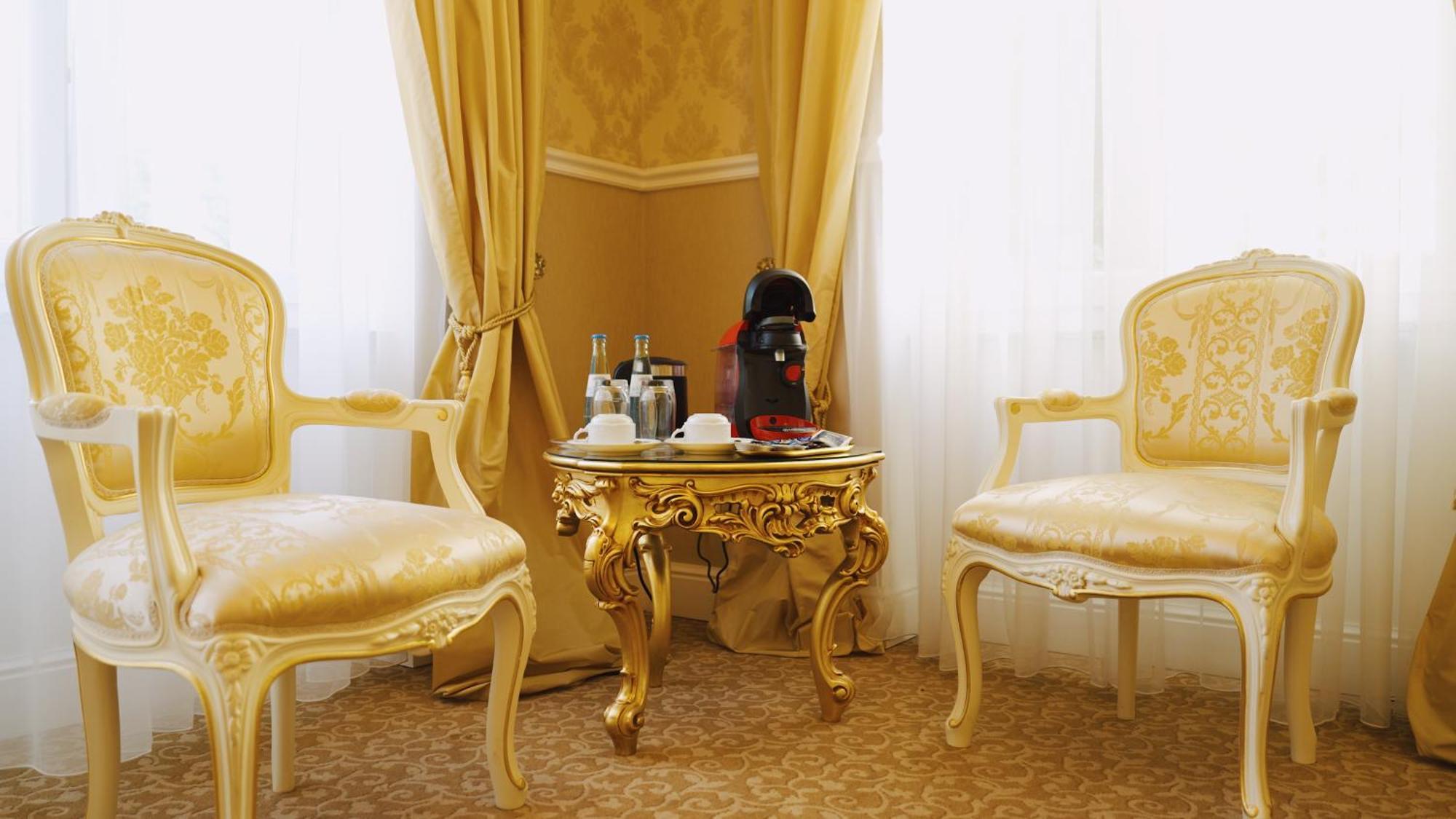 Hotel Monet - Das Kunsthotel An Der Lahn Bad Ems Esterno foto